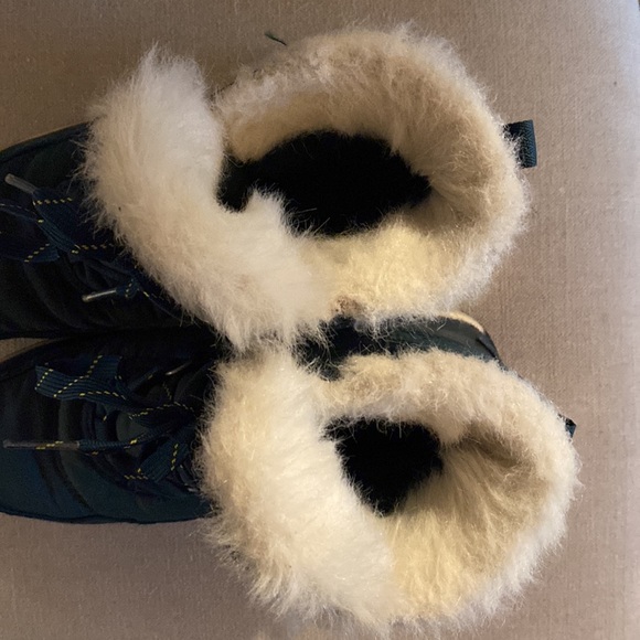 Sorel Women’s Whitney Short Lace Up Waterproof Insulated Winter Boots Teal 6 - Picture 7 of 12